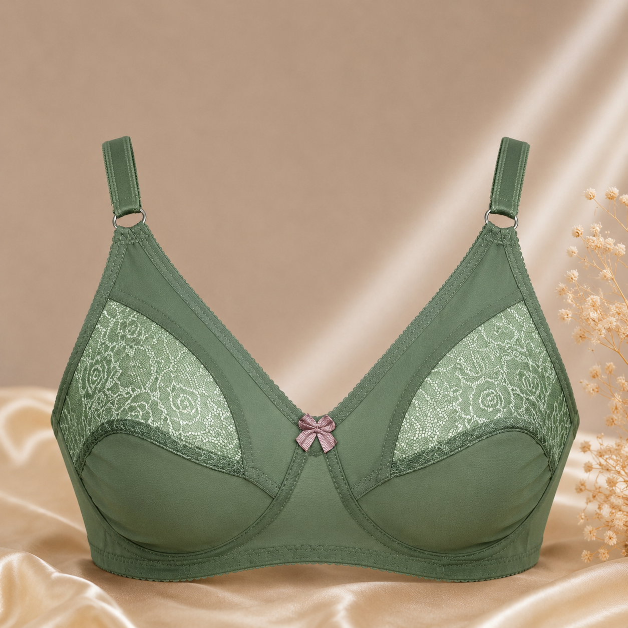 Half-Cup Bra with Lace - Adjustable Straps - Green